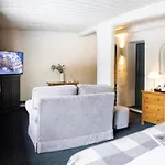 Hotel Grand 1850 5*